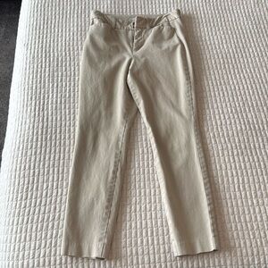 Old Navy beige high rise pixie pant size 4